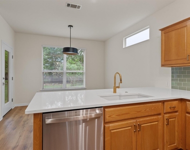 109 Anemone Cir - Photo Thumbnail 14