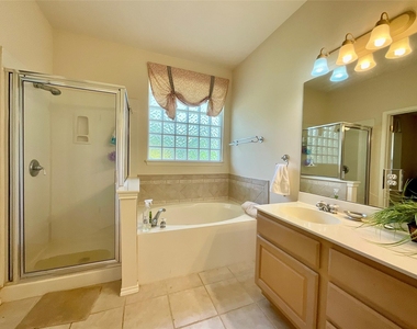 7008 Albacete Ln - Photo Thumbnail 19