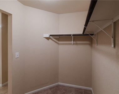 137 Moulins Ln - Photo Thumbnail 19