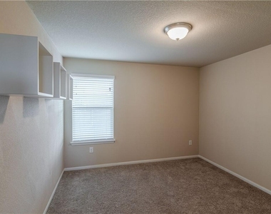 137 Moulins Ln - Photo Thumbnail 22