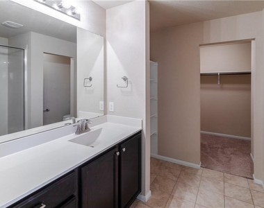 137 Moulins Ln - Photo Thumbnail 17