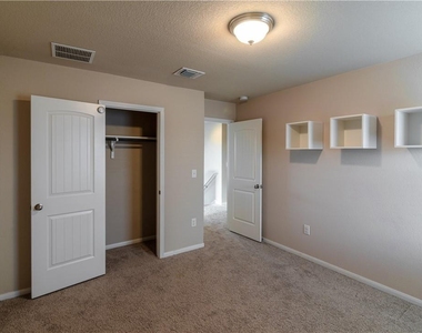 137 Moulins Ln - Photo Thumbnail 23
