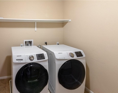 137 Moulins Ln - Photo Thumbnail 30