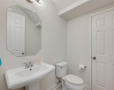 7107 Calpe Dr - Photo Thumbnail 19