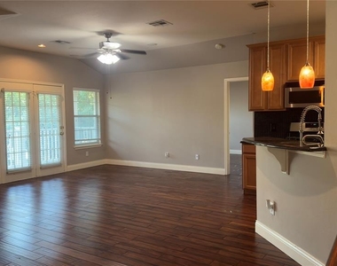1900 Scofield Ridge Pkwy - Photo Thumbnail 1