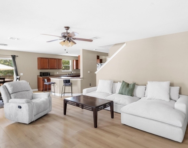 6708 Glebe Path - Photo Thumbnail 5