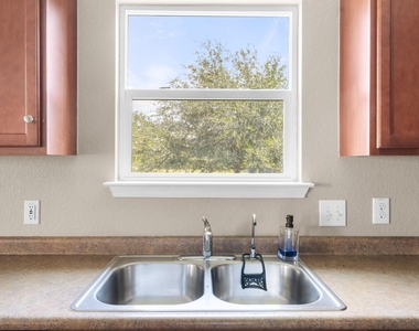6708 Glebe Path - Photo Thumbnail 16