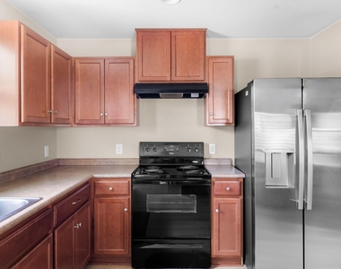 6708 Glebe Path - Photo Thumbnail 17