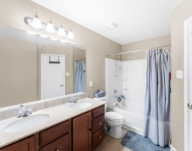 6708 Glebe Path - Photo Thumbnail 24