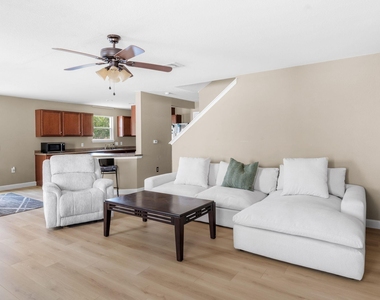 6708 Glebe Path - Photo Thumbnail 6