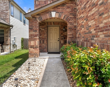 6708 Glebe Path - Photo Thumbnail 3