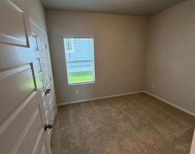 2701 Towy Rd - Photo Thumbnail 15