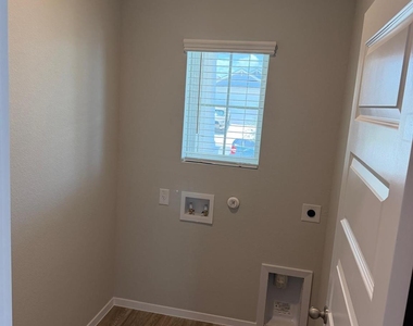 2701 Towy Rd - Photo Thumbnail 12