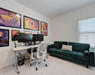 13004 Bloomington Dr - Photo Thumbnail 20