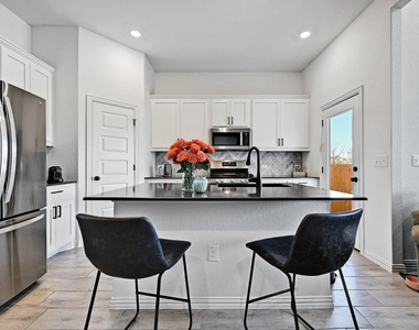 13004 Bloomington Dr - Photo Thumbnail 2