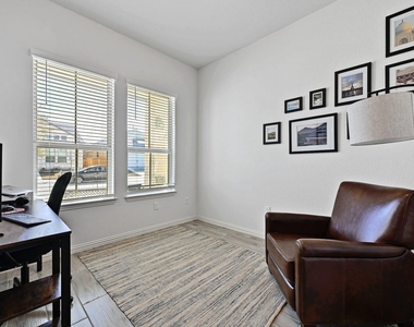 13004 Bloomington Dr - Photo Thumbnail 11