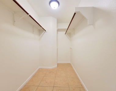 7400 Muffin Dr - Photo Thumbnail 16
