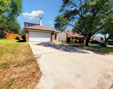 7400 Muffin Dr - Photo Thumbnail 4