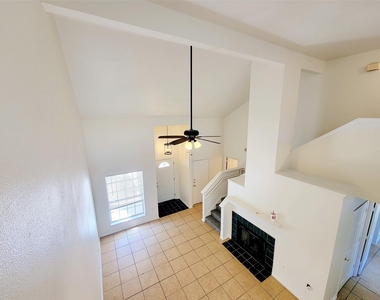 7400 Muffin Dr - Photo Thumbnail 7