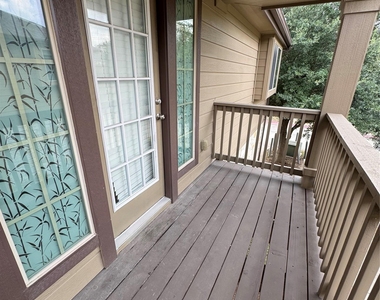 1310 W Parmer Ln - Photo Thumbnail 13