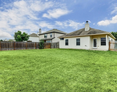 128 Almquist St - Photo Thumbnail 30