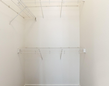 128 Almquist St - Photo Thumbnail 27