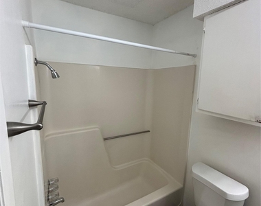 3462 Willowrun Dr - Photo Thumbnail 11