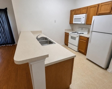 6063 Maggies Circle - Photo Thumbnail 3