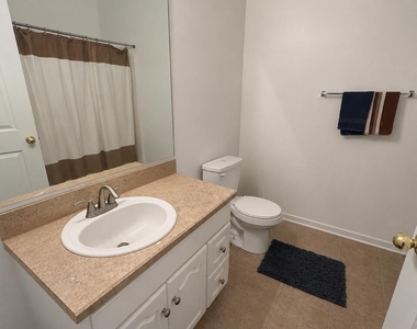 6063 Maggies Circle - Photo Thumbnail 7