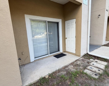 6063 Maggies Circle - Photo Thumbnail 9