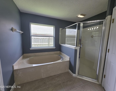 739 Wakemont Drive - Photo Thumbnail 18