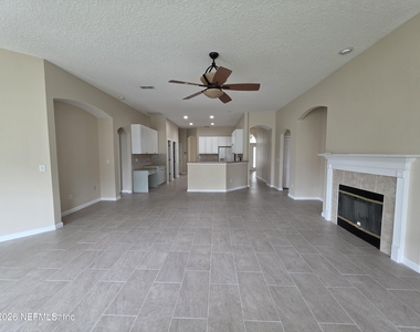 739 Wakemont Drive - Photo Thumbnail 10