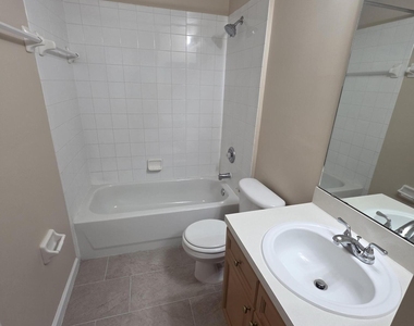 739 Wakemont Drive - Photo Thumbnail 33