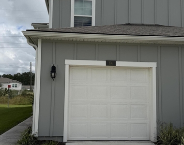 64 Java Lane - Photo Thumbnail 1