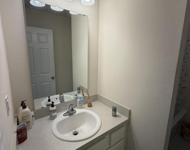 64 Java Lane - Photo Thumbnail 25