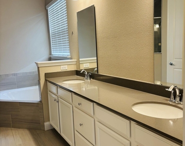 380 Brybar Drive - Photo Thumbnail 26