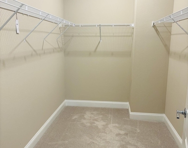 380 Brybar Drive - Photo Thumbnail 27