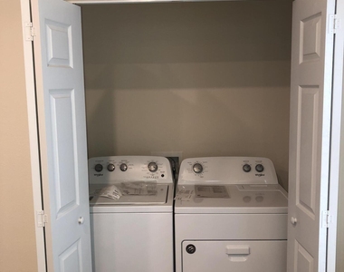 57 Scotch Pebble Drive - Photo Thumbnail 8