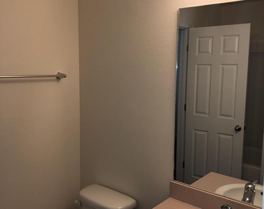 57 Scotch Pebble Drive - Photo Thumbnail 3