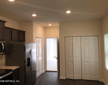 57 Scotch Pebble Drive - Photo Thumbnail 7