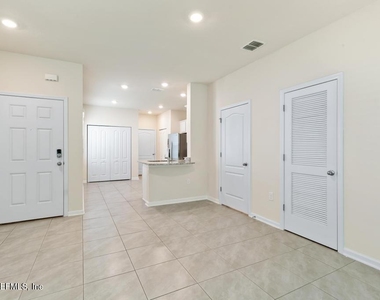 170 Pasadena Drive - Photo Thumbnail 17