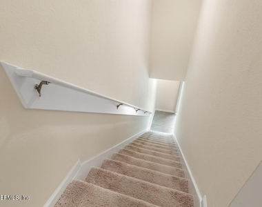 170 Pasadena Drive - Photo Thumbnail 22