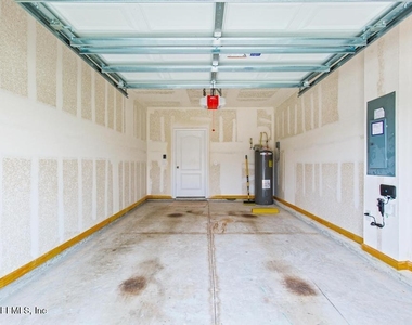 170 Pasadena Drive - Photo Thumbnail 38