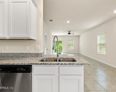 170 Pasadena Drive - Photo Thumbnail 13