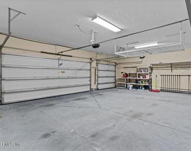 1201 E Redrock Ridge Avenue - Photo Thumbnail 15