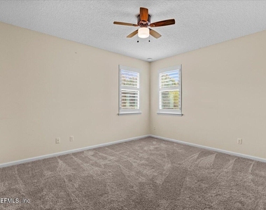 1201 E Redrock Ridge Avenue - Photo Thumbnail 58