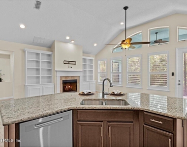 1201 E Redrock Ridge Avenue - Photo Thumbnail 25
