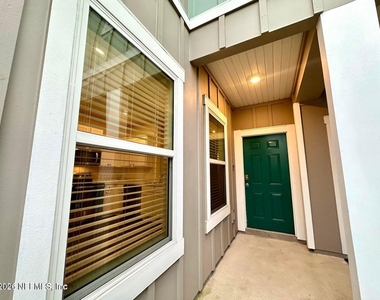 336 Aralia Lane - Photo Thumbnail 1