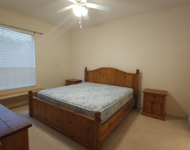 8601 Beach Boulevard - Photo Thumbnail 11