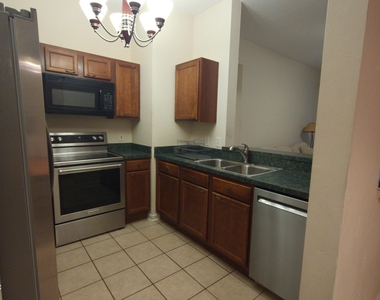 8601 Beach Boulevard - Photo Thumbnail 10